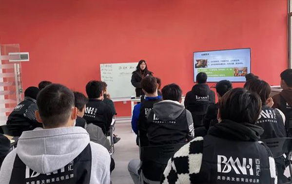 【开学第一课】告别假期综合症，奔赴新的精彩人生！