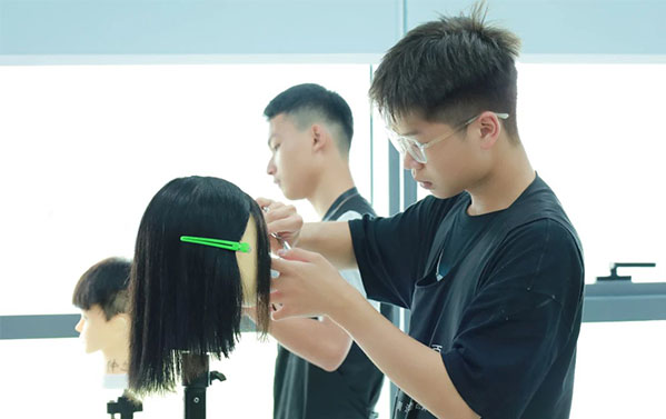 百美汇形象设计职业培训学校2023年秋季招生简章