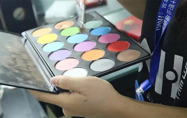 想要学习美业技术，来百美汇的优势有哪些呢？