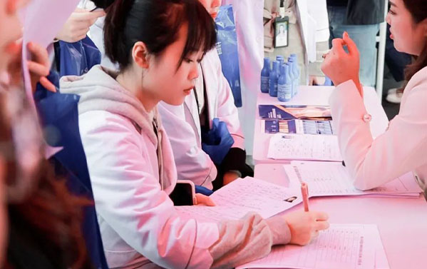 为什么学美业这么火爆？这5大优势你一定要知道！