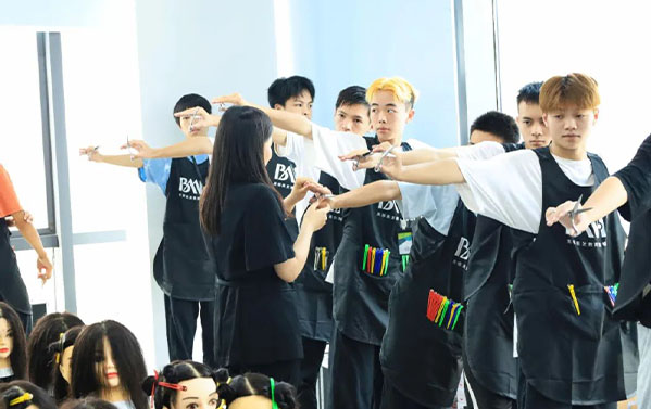 开学季｜来百美汇之前VS来之后，给你不一样的校园体验！
