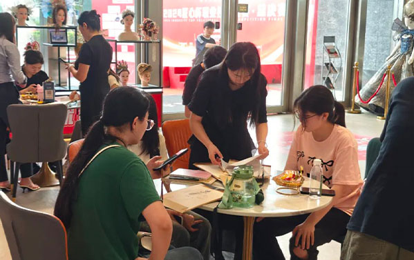 直击现场！百美汇2024秋季招生报名火热进行中~