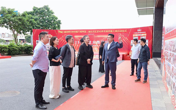 大师进校园｜美发大师雑賀英敏来我校座谈交流
