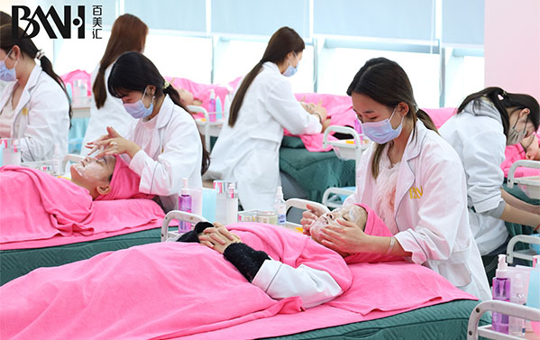 学习美业技术后，就业之路究竟有多宽？