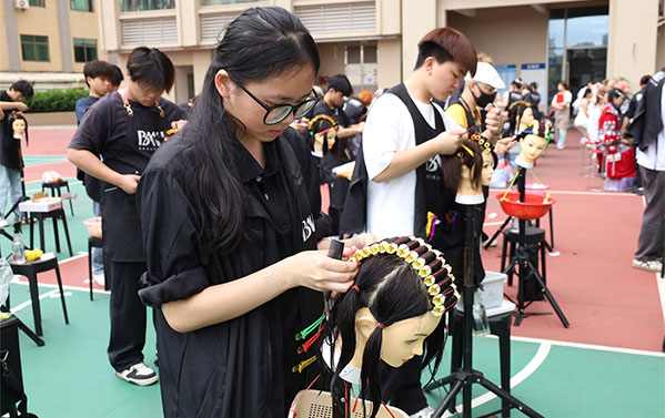 初、高中生学什么技术好？