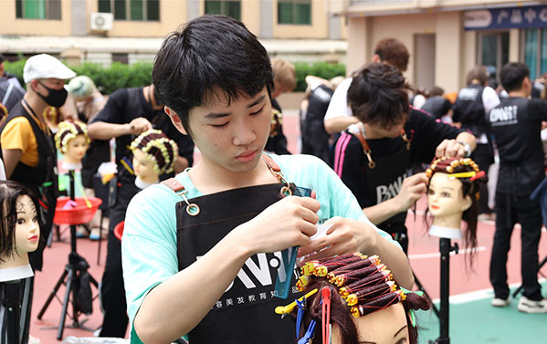 学技能、好就业，百美汇学校靠谱