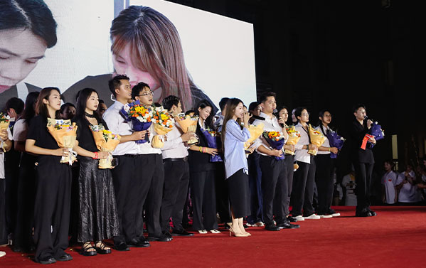 广州百美汇学校庆祝教师节暨迎新晚会圆满举行！