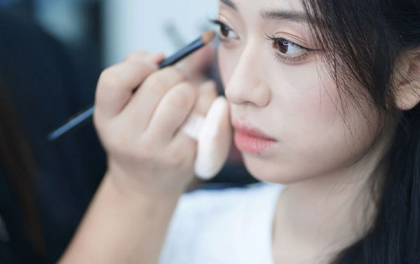 选择美业：掌握一门手艺，点亮人生新可能