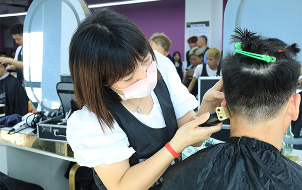 学美业技术，认准广州百美汇学校