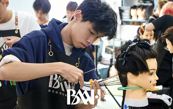 年底学美发，开春直接创就业