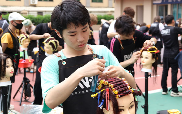 2026年春季班招生｜免分入学，学技术就业不愁