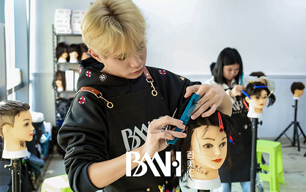 从入学到入职，百美汇为你精准护航