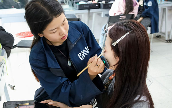 零基础线下美妆课｜想学化妆的姐妹看过来