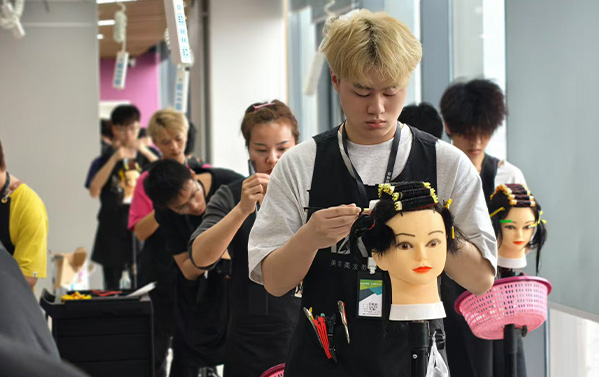 2026来广州百美汇学美发，家长放心