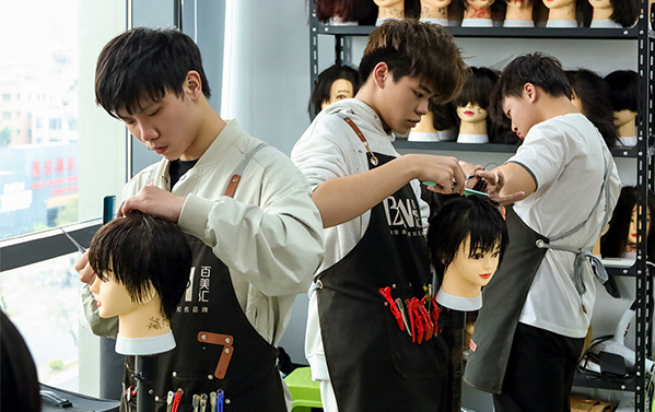 初高中生学美业看这里～不看分数