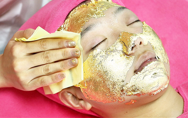 美容教程：黄金焕肤套盒