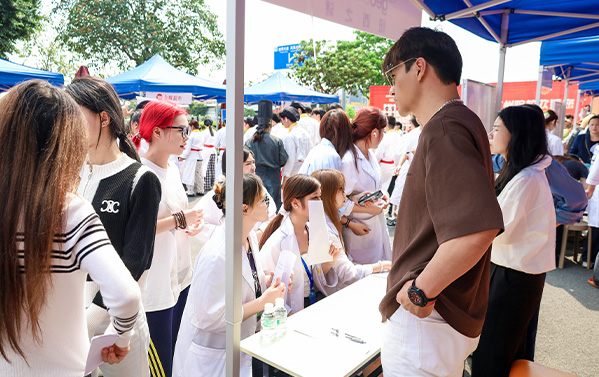 学美业选对学校很重要！广州百美汇重技能、好就业