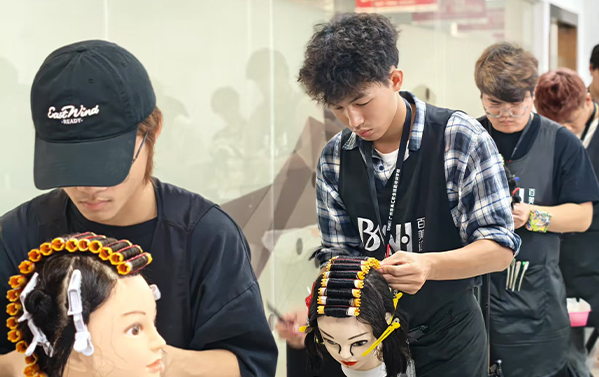 初中毕业，男生学什么技术好？