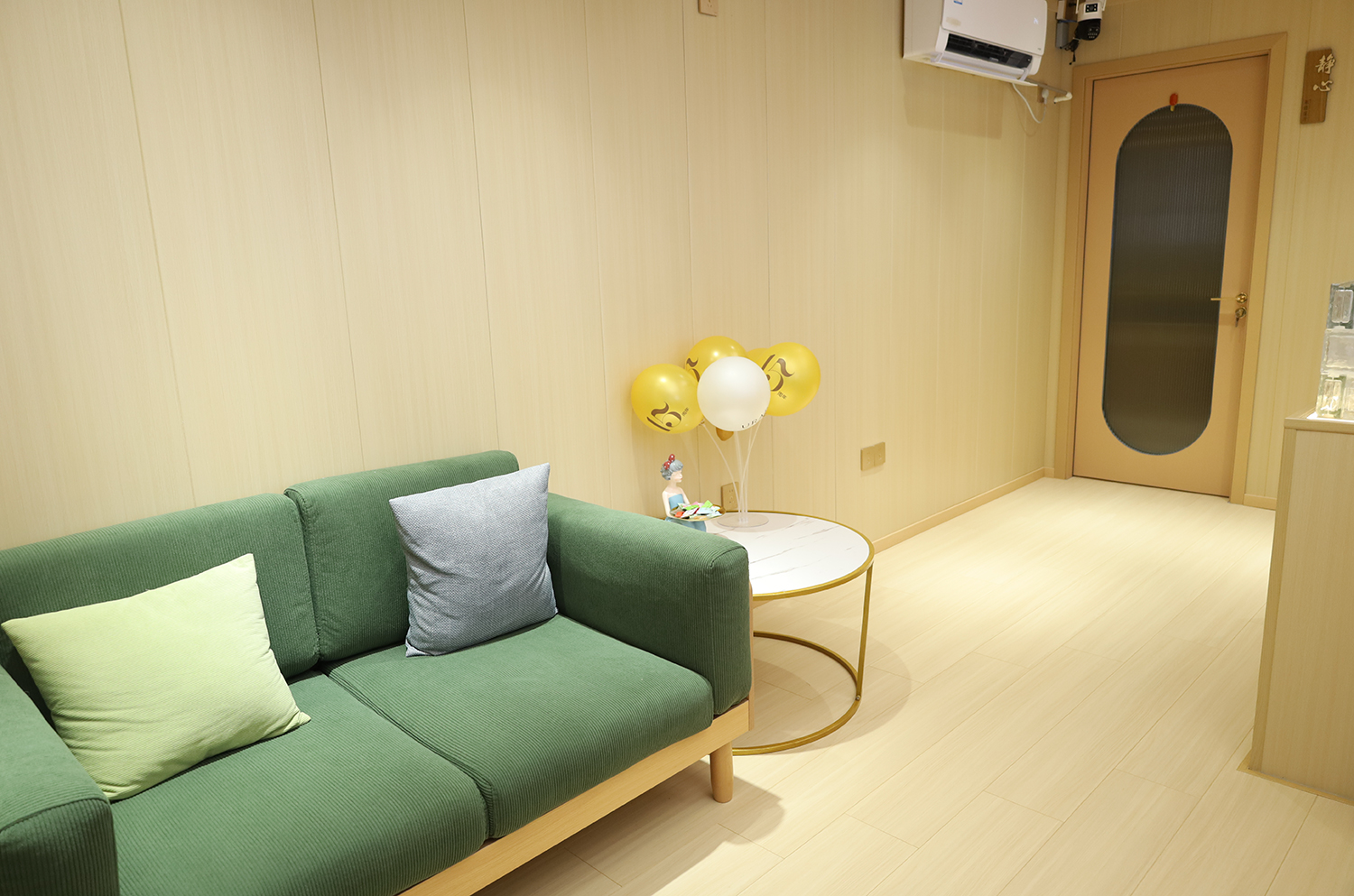 就业学子谢花采访