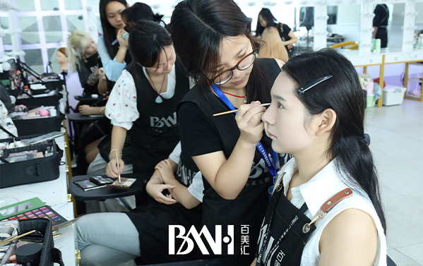 待业中、想转行，学什么技术能赚钱