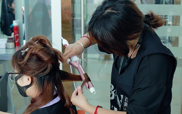 学门硬核技能，走稳高质量就业路